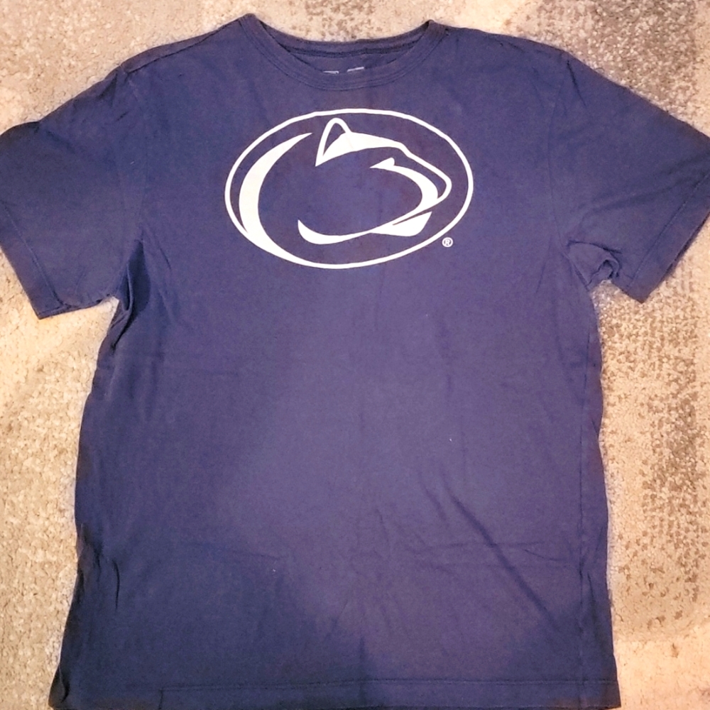 Penn State woman's t-shirt size XL fits like a medium blue and white in color
